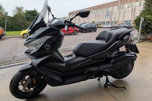 Voge Sfida SR4 400 DEL 2023