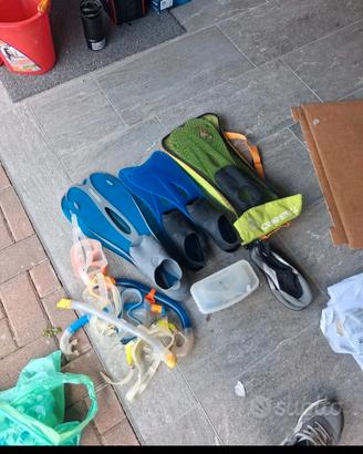 3 pinne 5 maschere e sandali - tutto in blocco