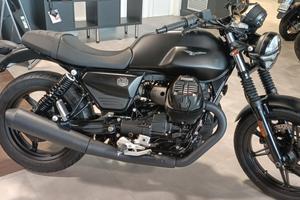 Moto Guzzi V7 2025 €5+