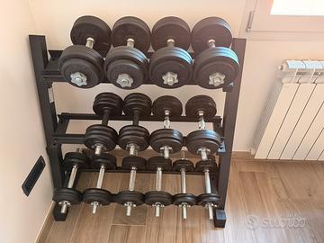 Rastrelliera con manubri da 4kg a 16kg