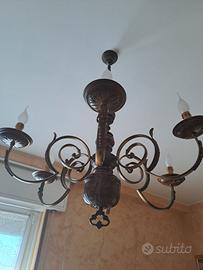 LAMPADARIO CLASSICO IN LEGNO a 6 luci