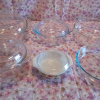 4 Pentole e 2 pirofile Pyrex
