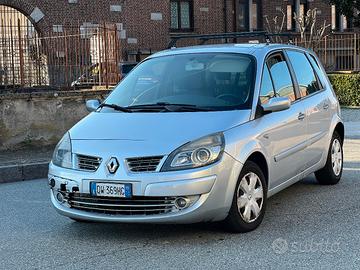 Renault scenic benzina gpl 