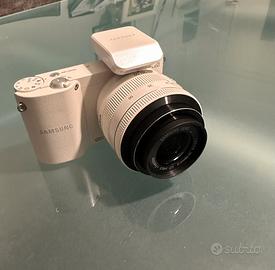Samsung NX1000 mirrorless