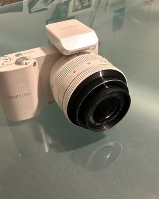 Samsung NX1000 mirrorless