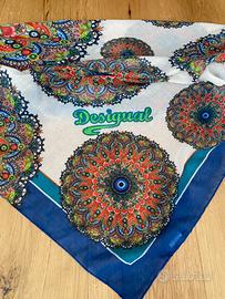 Foulard Desigual