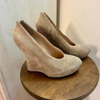 Zeppe scamosciate beige Guess