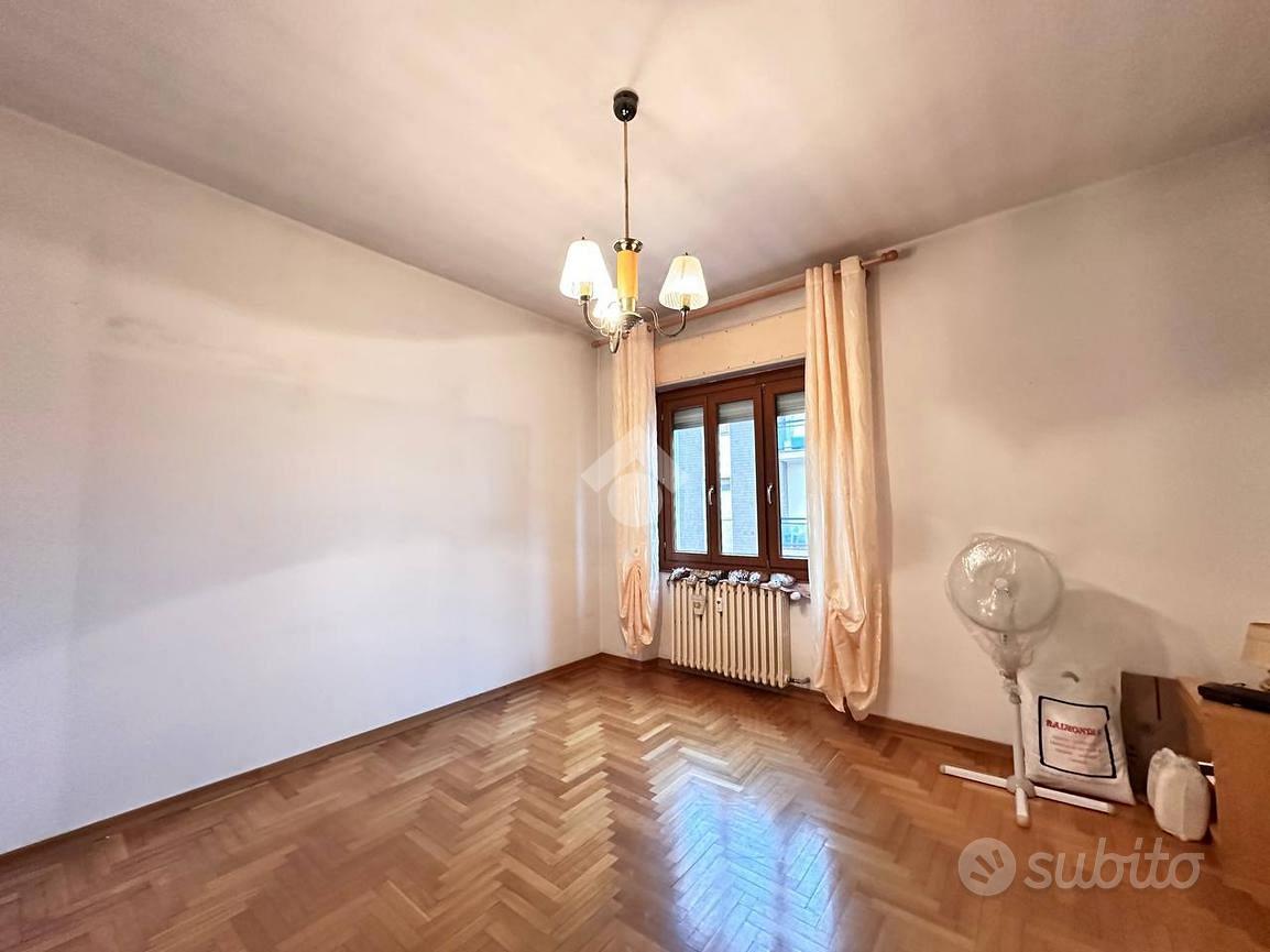 3 LOCALI A TORTONA - Vista 5