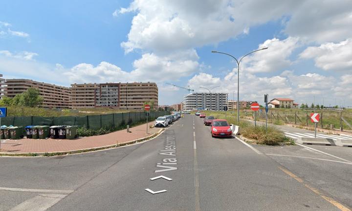 Fonte Laurentina bilocale con balcone