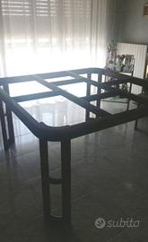 Tavolo con cristalli 