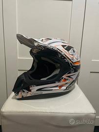 Casco modello Airoh x moto