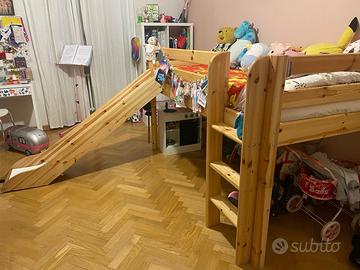 Letto a soppalco Flexa con scivolo