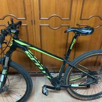 SCOTT MOUNTAIN BIKE