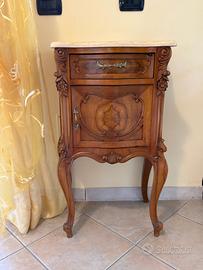 Mobiletto antico fine 800