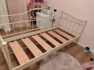 Divano letto in ferro battuto 