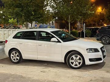 Audi A3 1.6 TDI 90cv 5 porte motore nuovo 