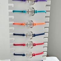 espositore con bracciali 