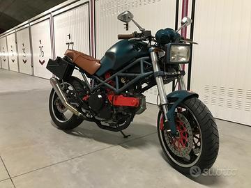 DUCATI MONSTER