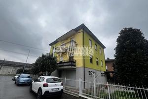 BIFAMILIARE LIBERA SU 4 LATI