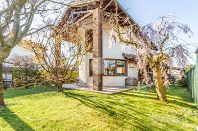VILLA SINGOLA A MARCALLO CON CASONE