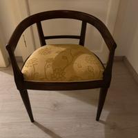 Sedia classica in legno con seduta  imbottita