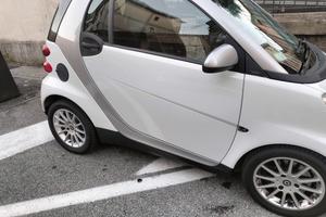 Smart 1.0 mhd White 71cv