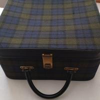 Valigia vintage in Tartan made in England