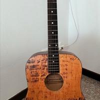 Chitarra acustica