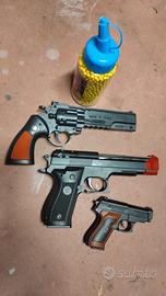 pistole giocattolo 