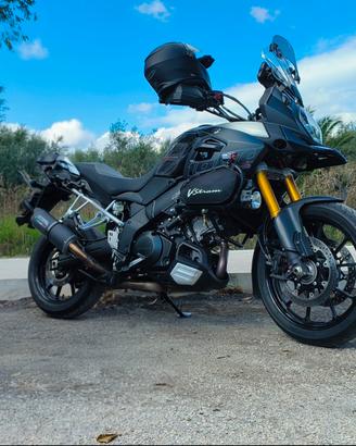 Suzuki v strom 1000 versione no compromise 