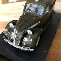 Brumm Ambulanza militare R 180 Fiat 1100 hp35