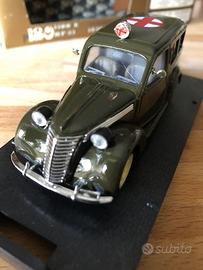 Brumm Ambulanza militare R 180 Fiat 1100 hp35