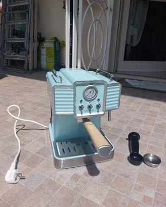 macchina per caffè e cappuccino