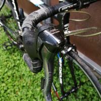 Bici da corsa Focus Variado