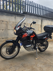 Honda Africa Twin RD04 1992