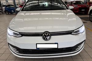 VOLKSWAGEN Golf 1.0 eTSI EVO DSG Life