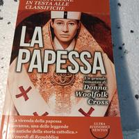 La Papessa. romanzo di D.W.Cross