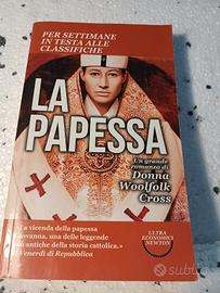 La Papessa. romanzo di D.W.Cross