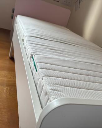 Letto singolo IKEA SLÄKT bianco e rosa allungabile