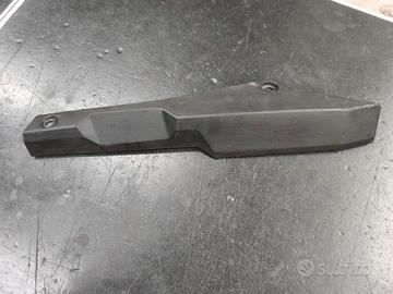 USATA 00140034N1R PROTEZIONE INFERIORE CINGHIA KYM