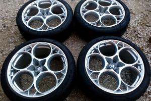 CERCHI E GOMME 21 ORIGINALI ALFA ROMEO COD:1531