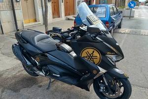 Yamaha t-max 530