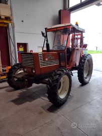 TRATTORE AGRICOLO E ATTREZZATURE VARIE