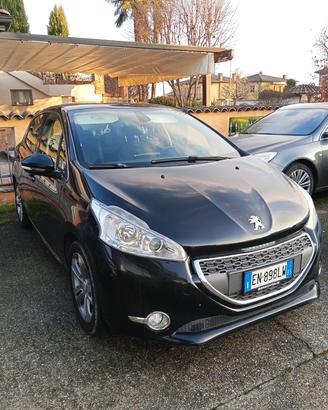 Peugeot 208 1.2 VTi 82 CV 5 porte Allure