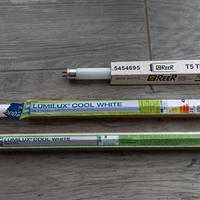 Tubi fluorescenti nuovi