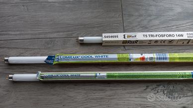 Tubi fluorescenti nuovi