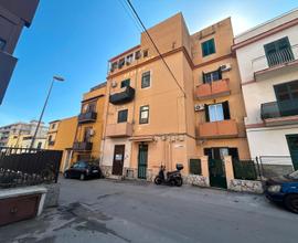 Bivani in buono stato in via PORTELLO