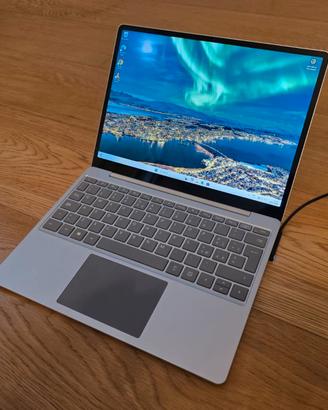 Surface Laptop Go