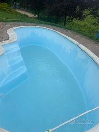 piscina in vetroresina 