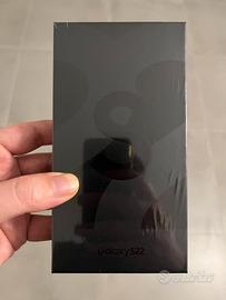 Samsung Galaxy S22 128GB (nuovo e sigillato).